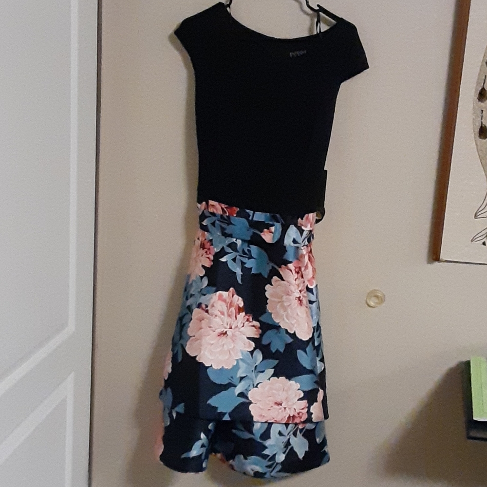 Beautiful dress!